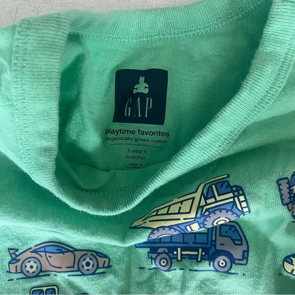 Boys size 3 top bundle music cars construction Gap old navy Rolling Stone